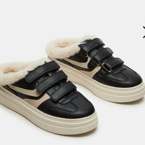 Steve Madden Black Shoes with Cream Fur Lining, New without box